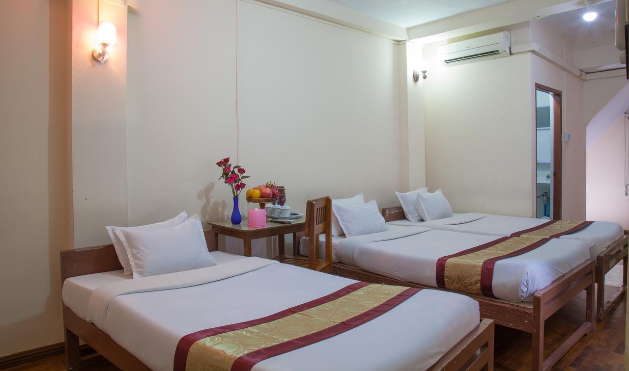 Mother Land Inn 2 Янгон Екстер'єр фото