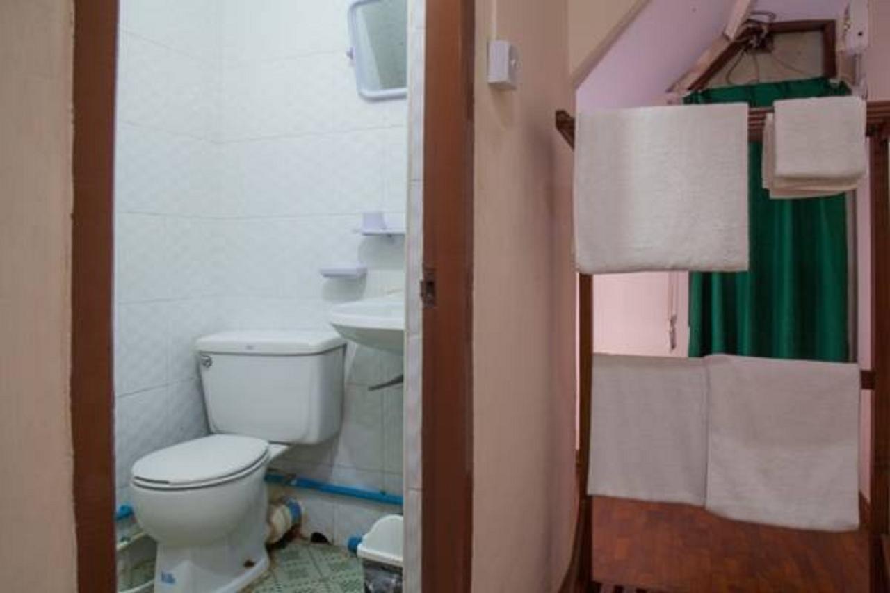 Mother Land Inn 2 Янгон Екстер'єр фото